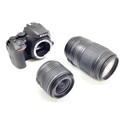 【全額返金保証】【最速発送】Nikon デジタル一眼 D5500 ダブルズームキット ブラック 動作確認済