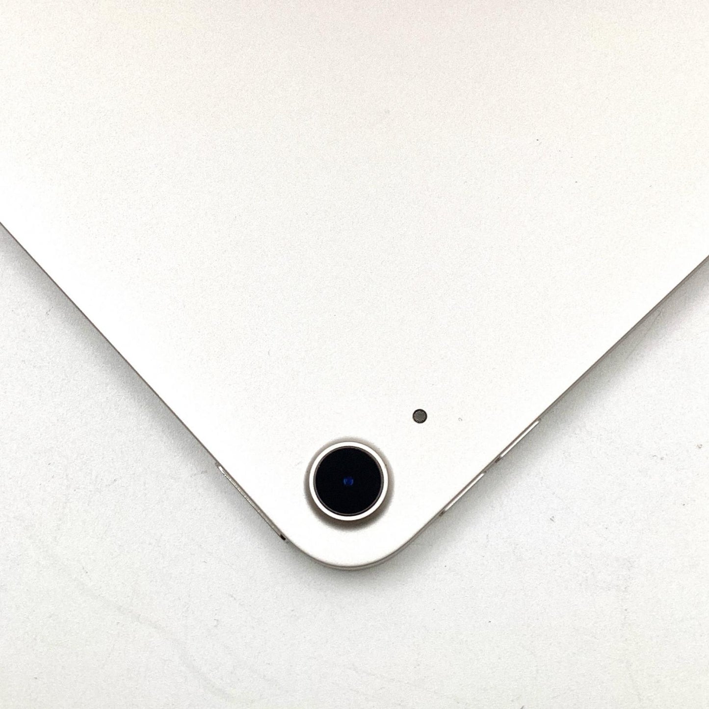 【全額返金保証】【最速発送】Apple iPad Air 10.9インチ 第5世代 256GB スターライト Wi-Fi 美品 動作確認済
