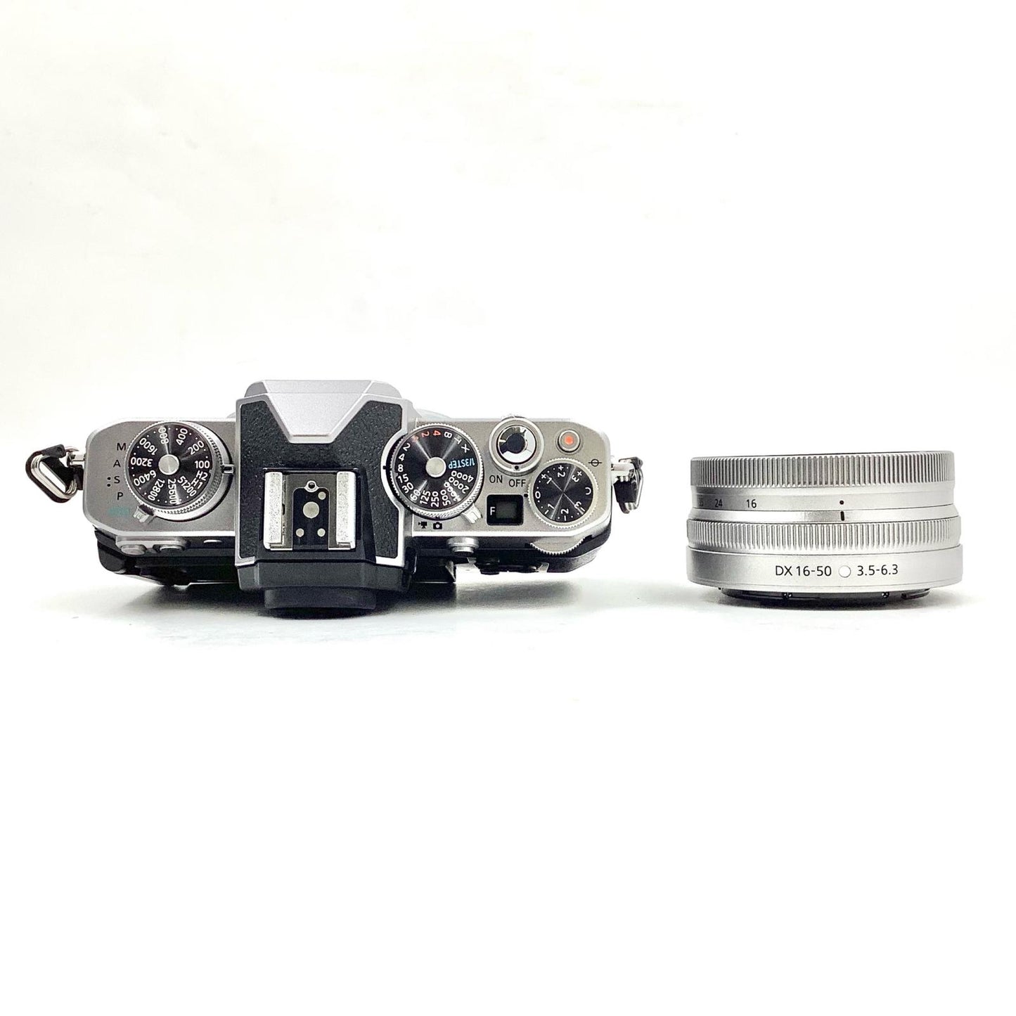 【全額返金保証】【最速発送】Nikon デジタル一眼 Z fc 16-50 VR レンズキット シルバー 超美品 動作確認済