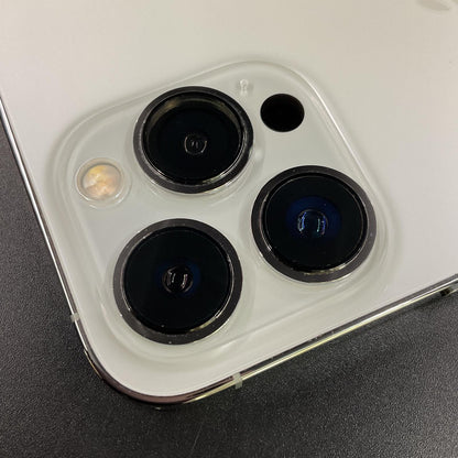 【全額返金保証】【最速発送】Apple iPhone iPhone 13 Pro 256GB シルバー docomo 動作確認済 82%