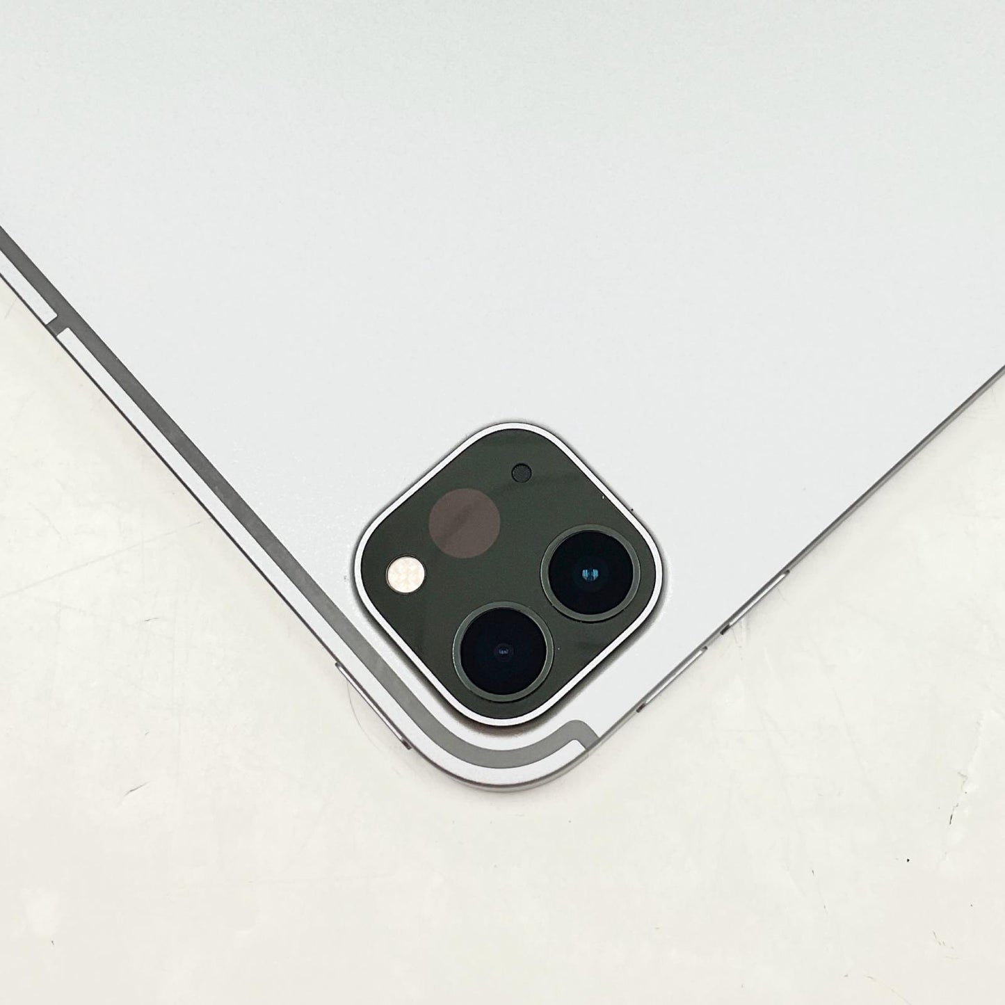 【全額返金保証】【最速発送】Apple iPad Pro 12.9インチ 第6世代 128GB スペースグレイ WiFi+Cellular SIMフリー 白ロム 動作確認済