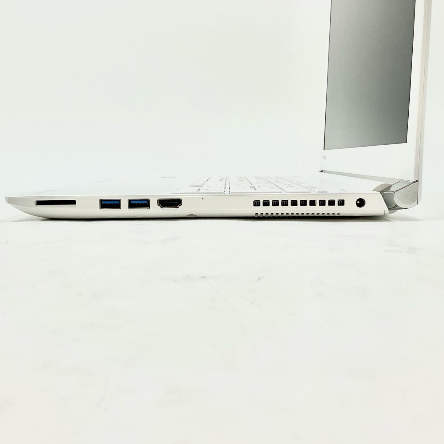 【全額返金保証】【最速発送】TOSHIBA dynabook T55 T55/DW PT55DWP-BJA2 intel core i3-7100U 4GB HDD 1TB 15% 動作確認済