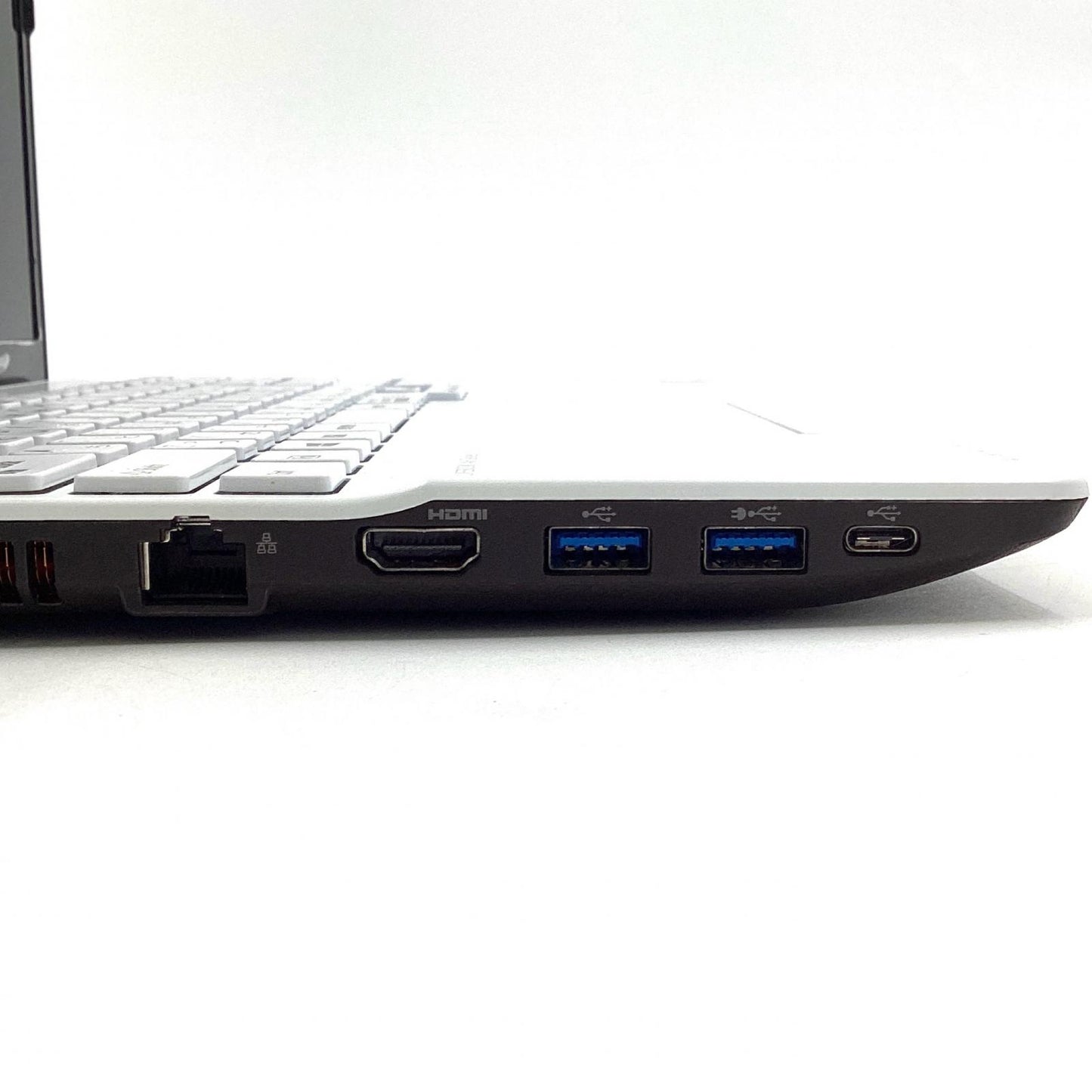 【全額返金保証】【最速発送】富士通 LIFEBOOK FMVA46FW2 11th Gen Intel(R) Core(TM) i5-1135G7 @ 2.40GHz 2.42GHz 8GB M.2 SSD 256GB 84.4% 美品 動作確認済
