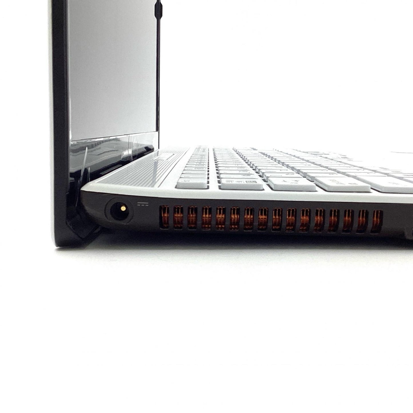 【全額返金保証】【最速発送】富士通 LIFEBOOK FMVA46FW2 11th Gen Intel(R) Core(TM) i5-1135G7 @ 2.40GHz 2.42GHz 8GB M.2 SSD 256GB 84.4% 美品 動作確認済
