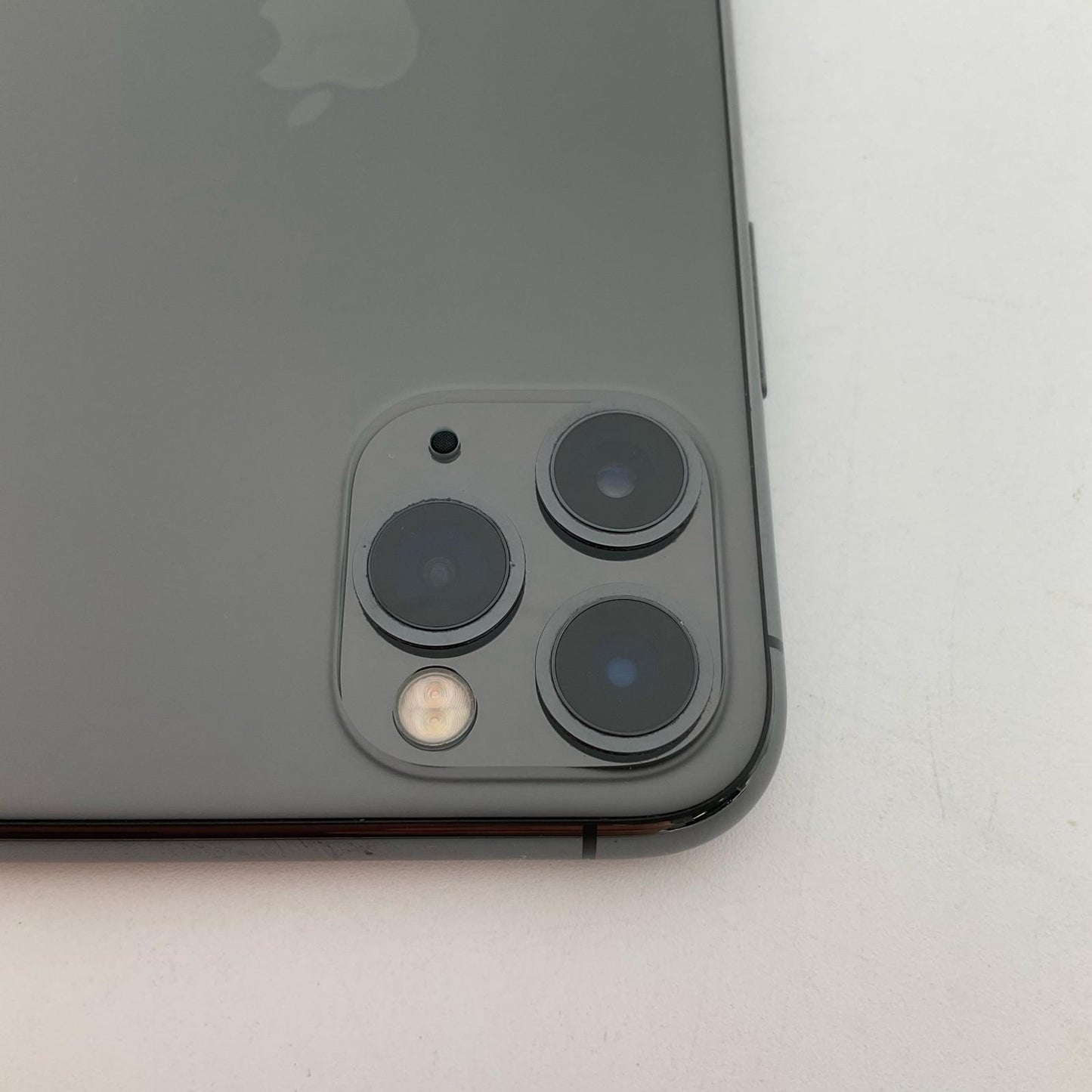 【全額返金保証】【最速発送】Apple iPhone iPhone 11 Pro 256GB スペースグレイ docomo 白ロム 動作確認済 77%