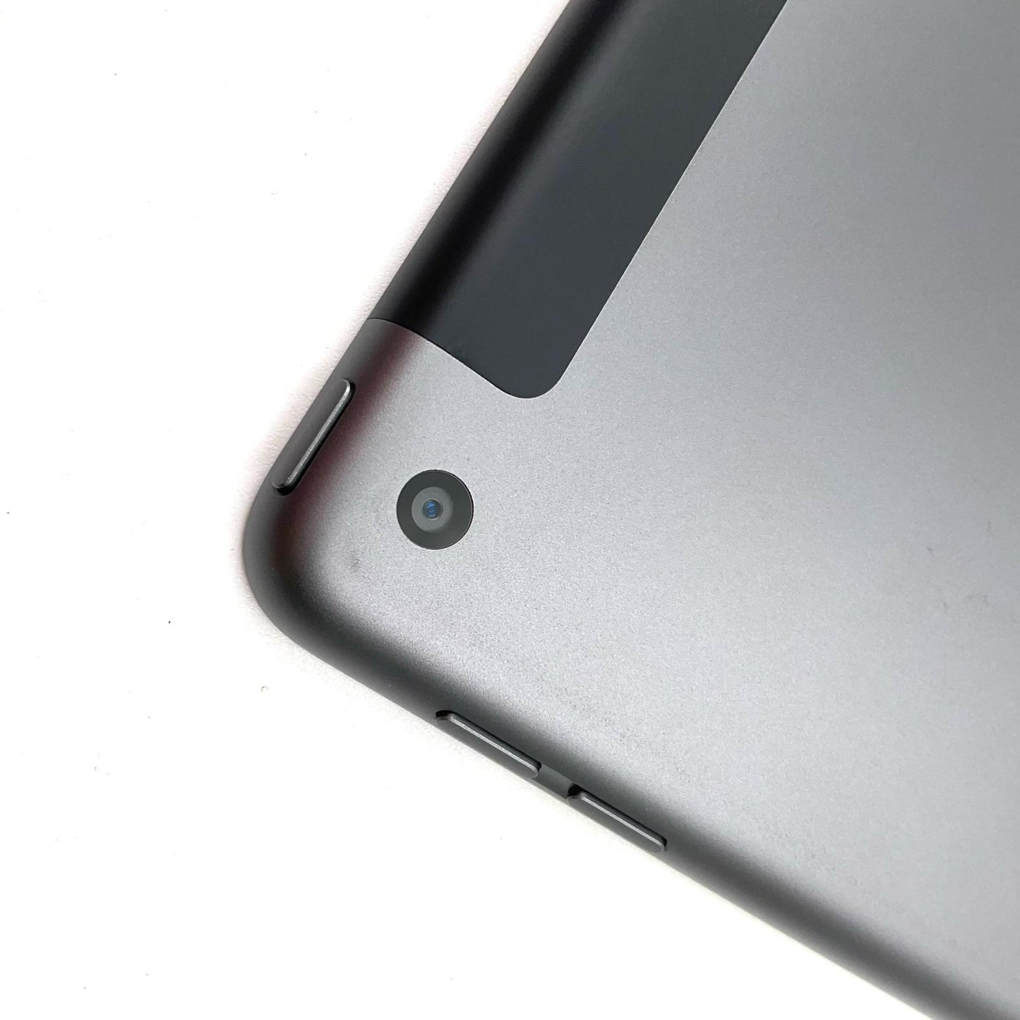 【全額返金保証】【最速発送】Apple iPad iPad 10.2インチ 第8世代 32GB スペースグレイ WiFi+Cellular 動作確認済
