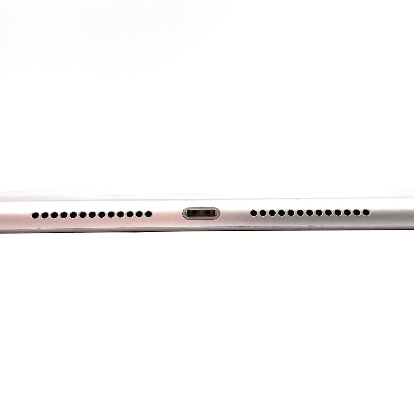【全額返金保証】【最速発送】Apple iPad iPad 10.2インチ 第7世代 32GB シルバー WiFi+Cellular 動作確認済