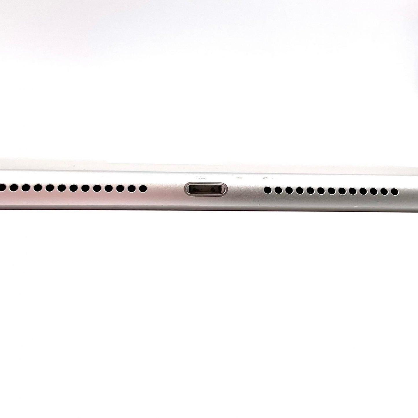【全額返金保証】【最速発送】Apple iPad iPad 10.2インチ 第7世代 32GB シルバー WiFi+Cellular 動作確認済