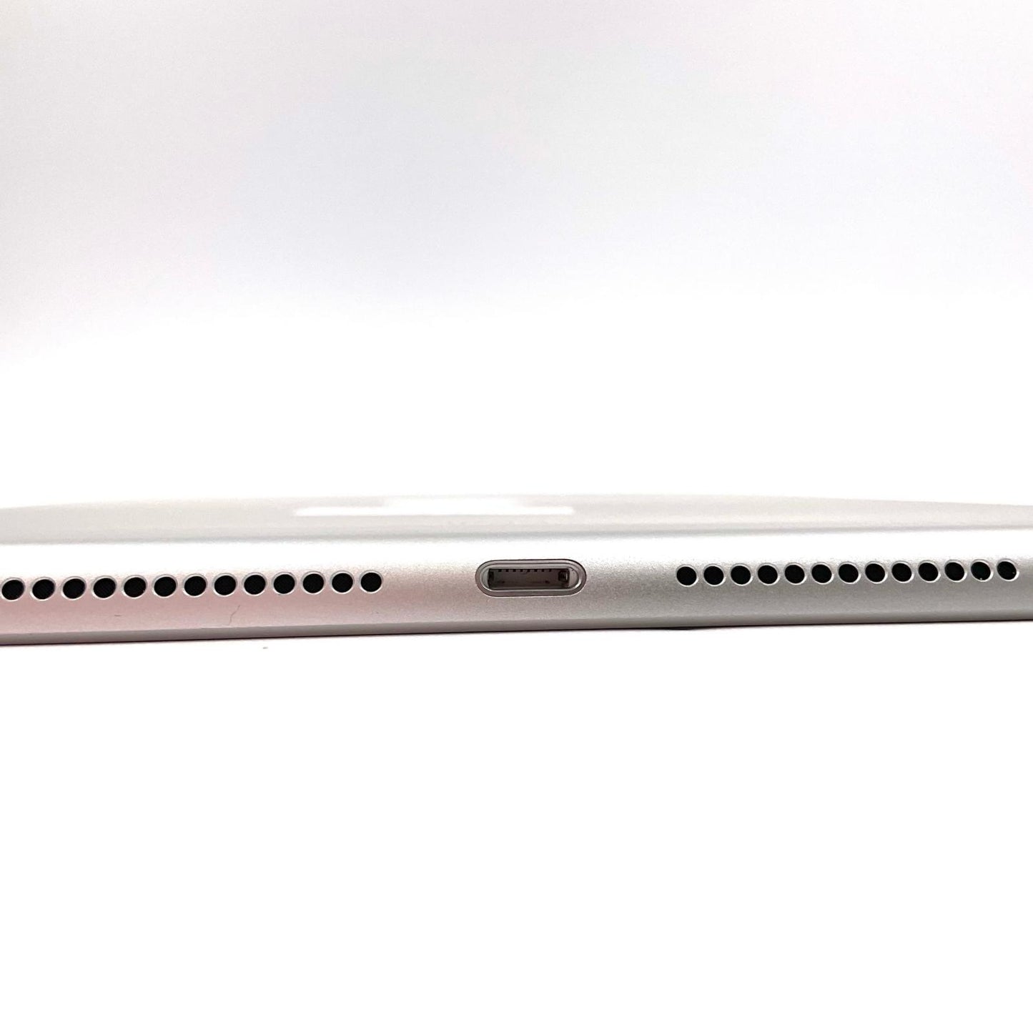 【全額返金保証】【最速発送】Apple iPad iPad 10.2インチ 第8世代 128GB シルバー WiFi+Cellular au 白ロム 美品 動作確認済