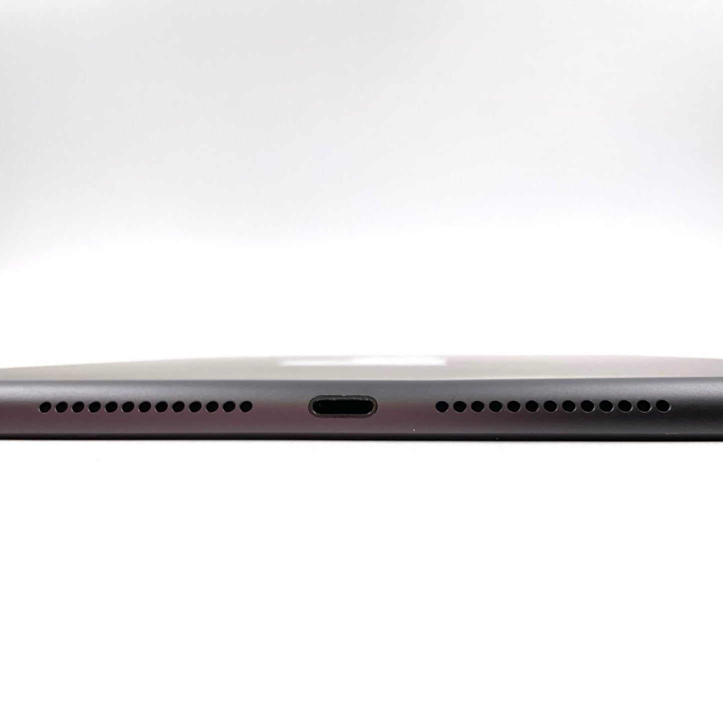 【全額返金保証】【最速発送】Apple iPad iPad 10.2インチ 第7世代 32GB スペースグレイ WiFi+Cellular au 白ロム 動作確認済