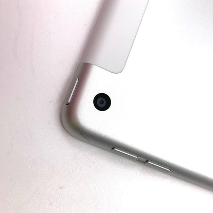 【全額返金保証】【最速発送】Apple iPad iPad 10.2インチ 第7世代 32GB シルバー WiFi+Cellular au 白ロム 美品 動作確認済