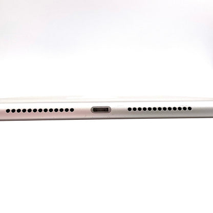 【全額返金保証】【最速発送】Apple iPad iPad 10.2インチ 第7世代 32GB シルバー WiFi+Cellular au 白ロム 動作確認済