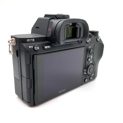 【全額返金保証】【最速発送】Sony デジタル一眼 α7 III ILCE-7M3 ボディ ブラック 美品 動作確認済