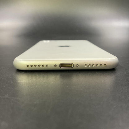 【全額返金保証】【最速発送】Apple iPhone iPhone SE（第2世代） 128GB ホワイト SIMフリー 動作確認済 100%