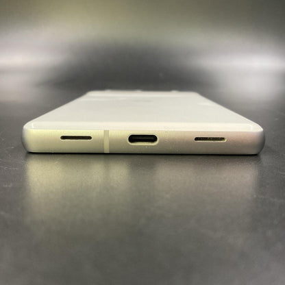 【全額返金保証】【最速発送】Google Pixel 7a 128GB Snow au G82U8 白ロム 動作確認済