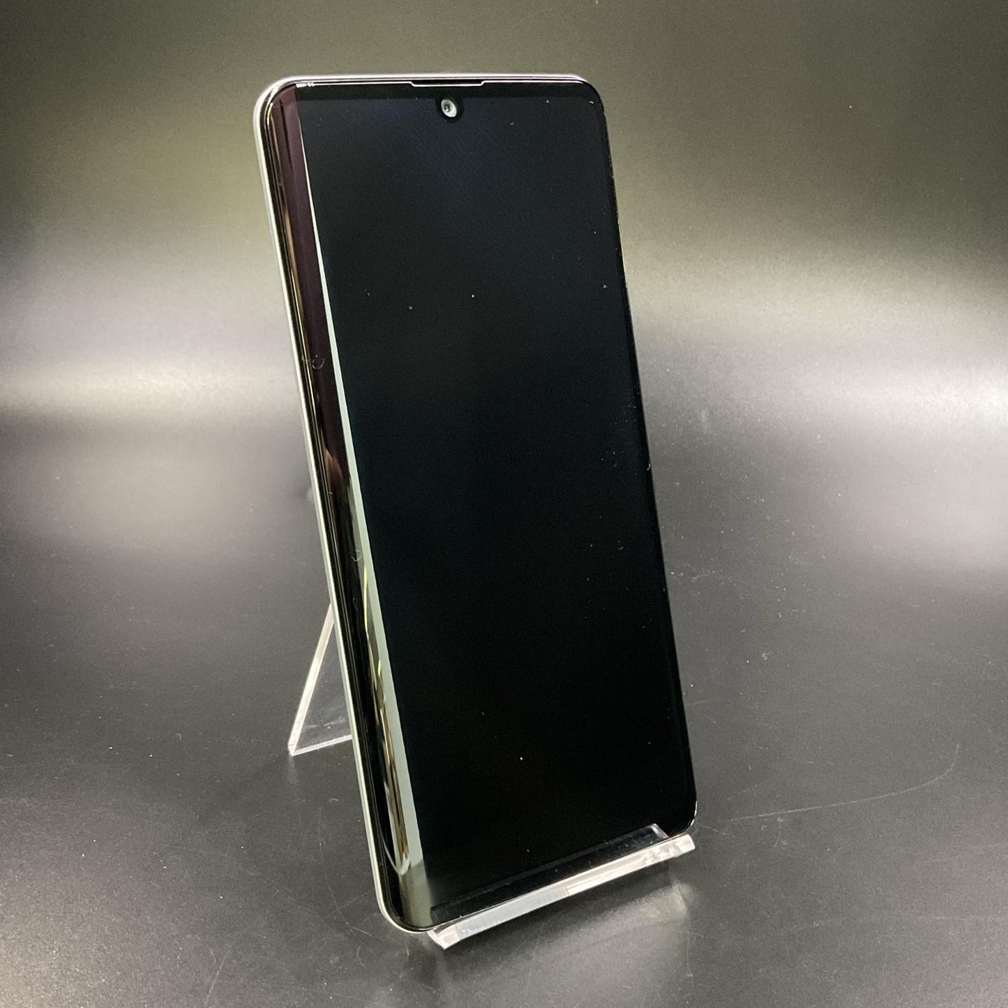 【全額返金保証】【最速発送】SHARP AQUOS zero2 256GB Misty White docomo SH-01M 白ロム 美品 動作確認済