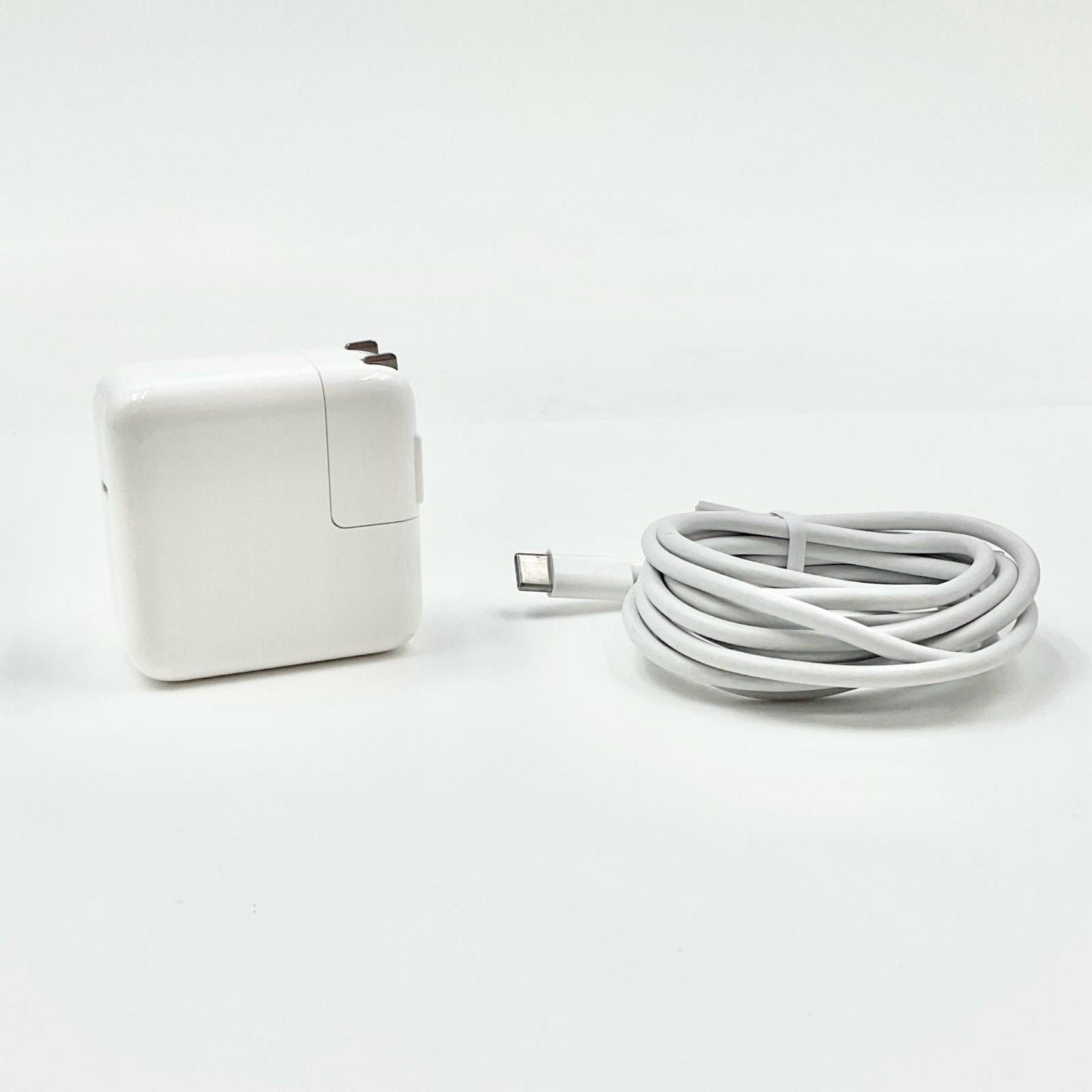 【全額返金保証】【最速発送】Apple MacBook Air 13.3インチ 2020 Apple M1 8GB SSD 256GB ゴールド 97% 超美品 動作確認済