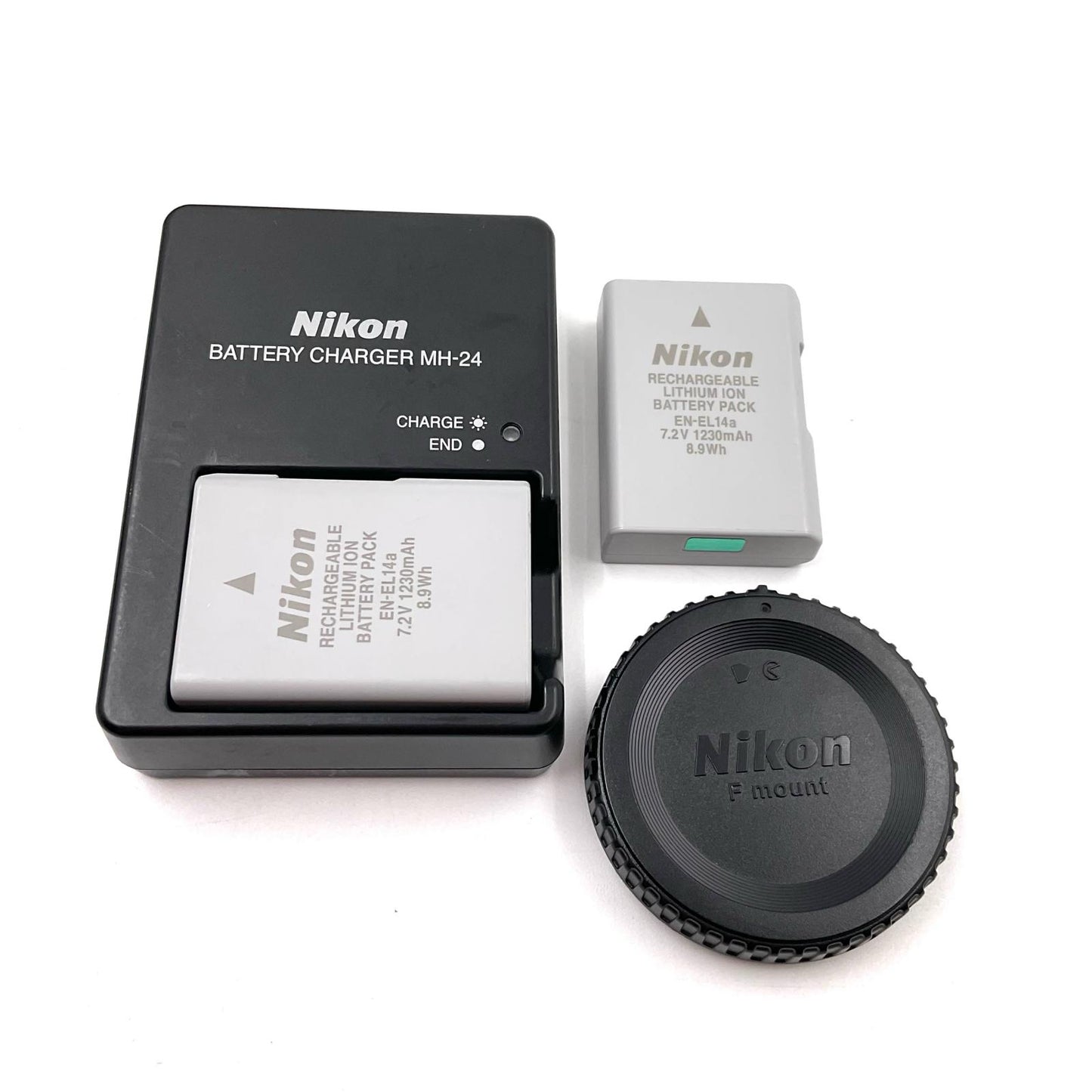 【全額返金保証】【最速発送】Nikon デジタル一眼 D5600 ボディ ブラック 動作確認済
