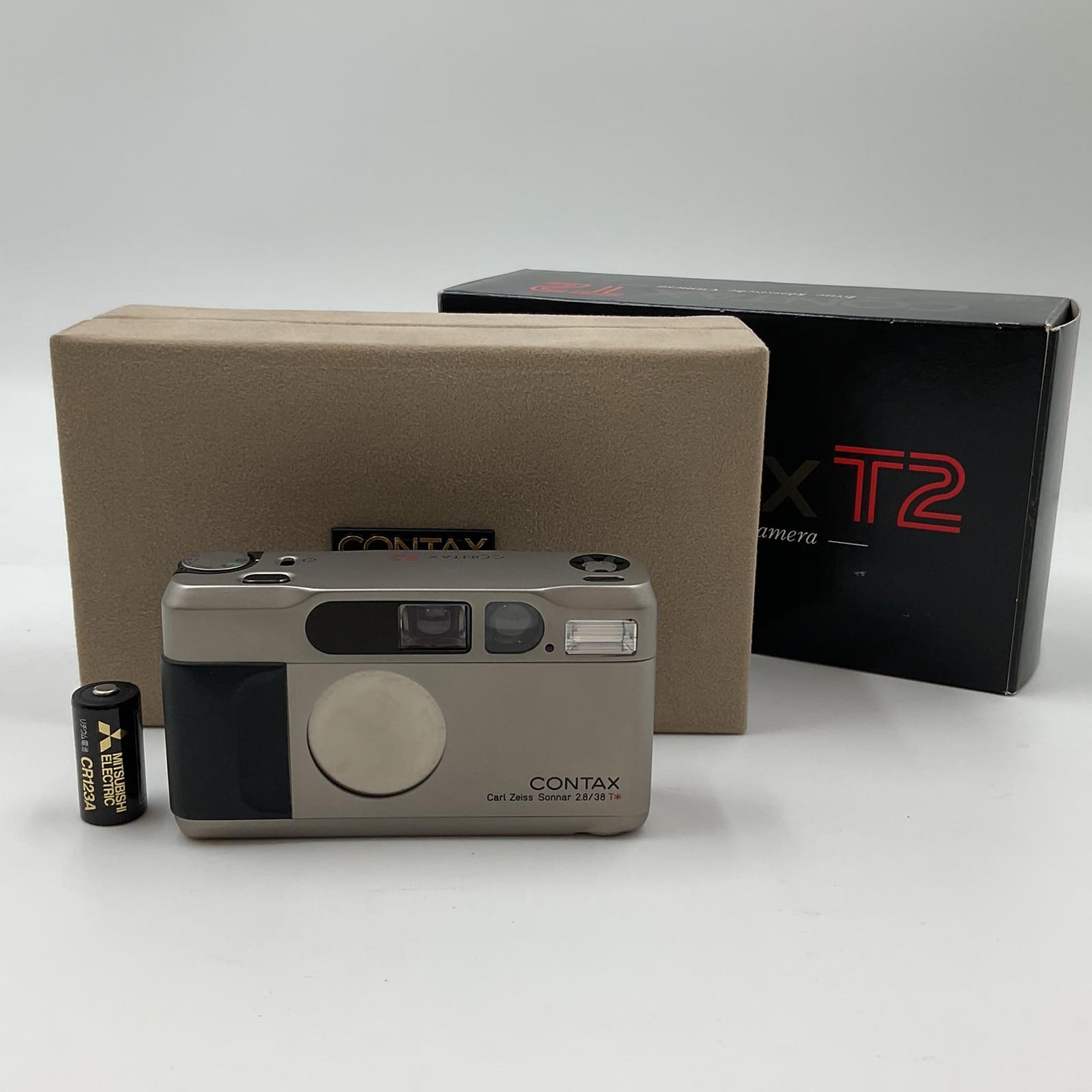 【全額返金保証】【最速発送】CONTAX T2 チタンシルバー 美品 動作確認済