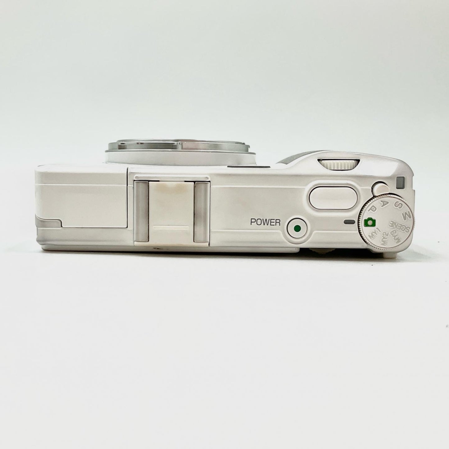【全額返金保証】【最速発送】RICOH コンパクトデジタルカメラ GR DIGITAL IV ホワイトエディション 美品 動作確認済
