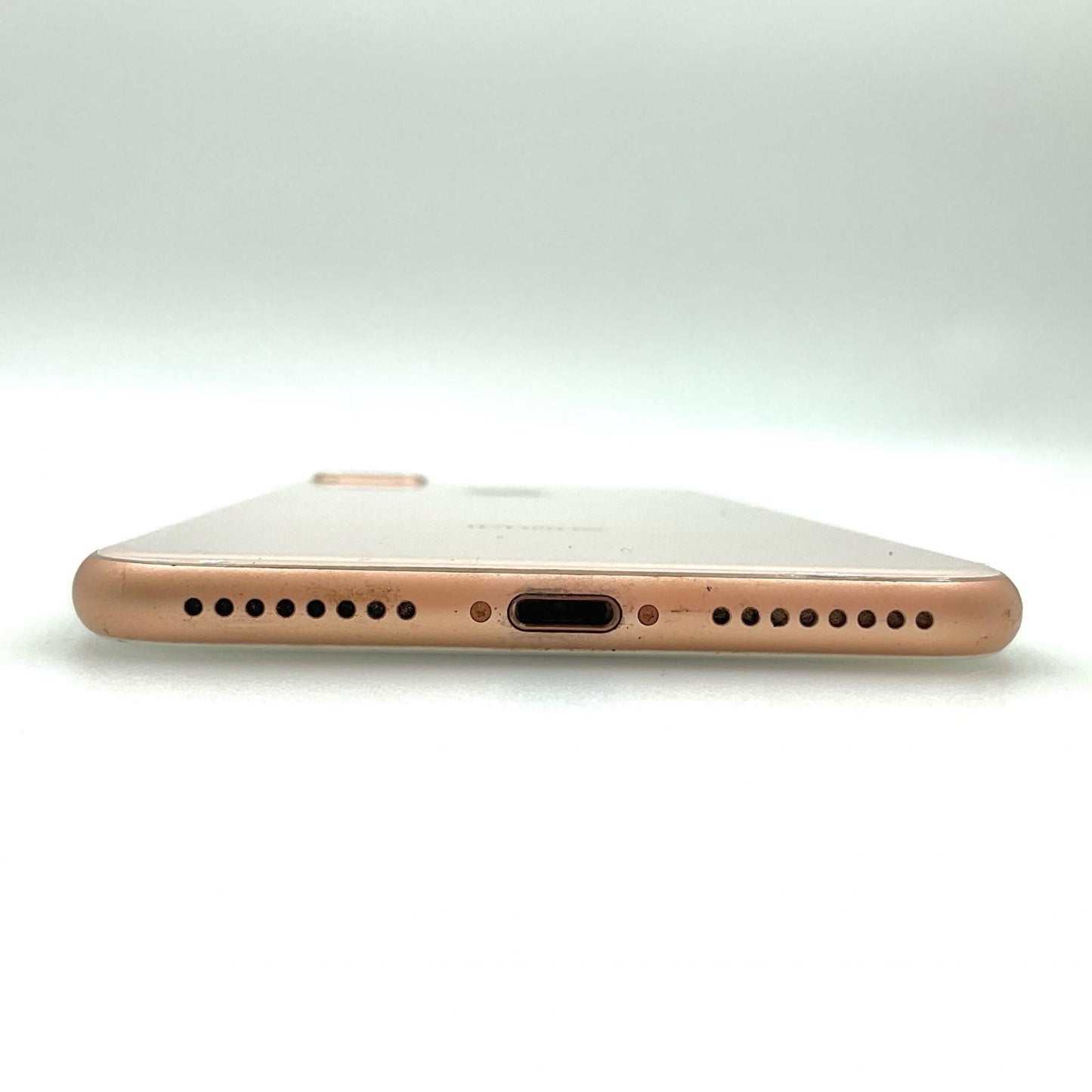 【全額返金保証】【最速発送】Apple iPhone iPhone 8 Plus 64GB ゴールド docomo 動作確認済 73%