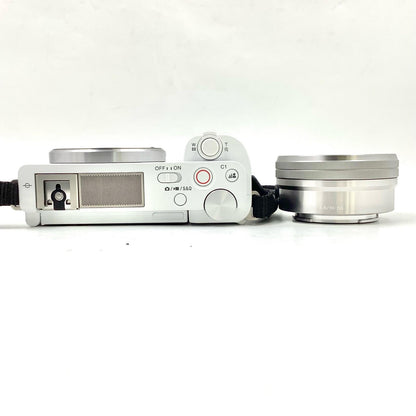 【全額返金保証】【最速発送】Sony デジタル一眼  VLOGCAM ZV-E10L パワーズームレンズキット ホワイト ホワイト 美品 動作確認済