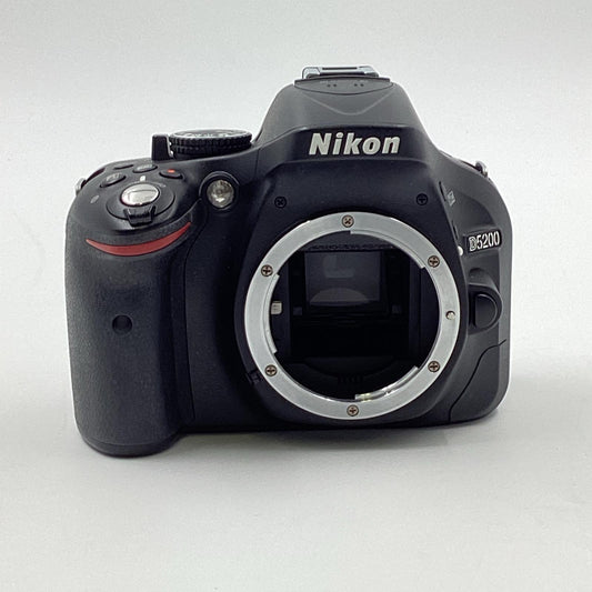 【全額返金保証】【最速発送】Nikon デジタル一眼 D5200 ボディ ブラック 動作確認済