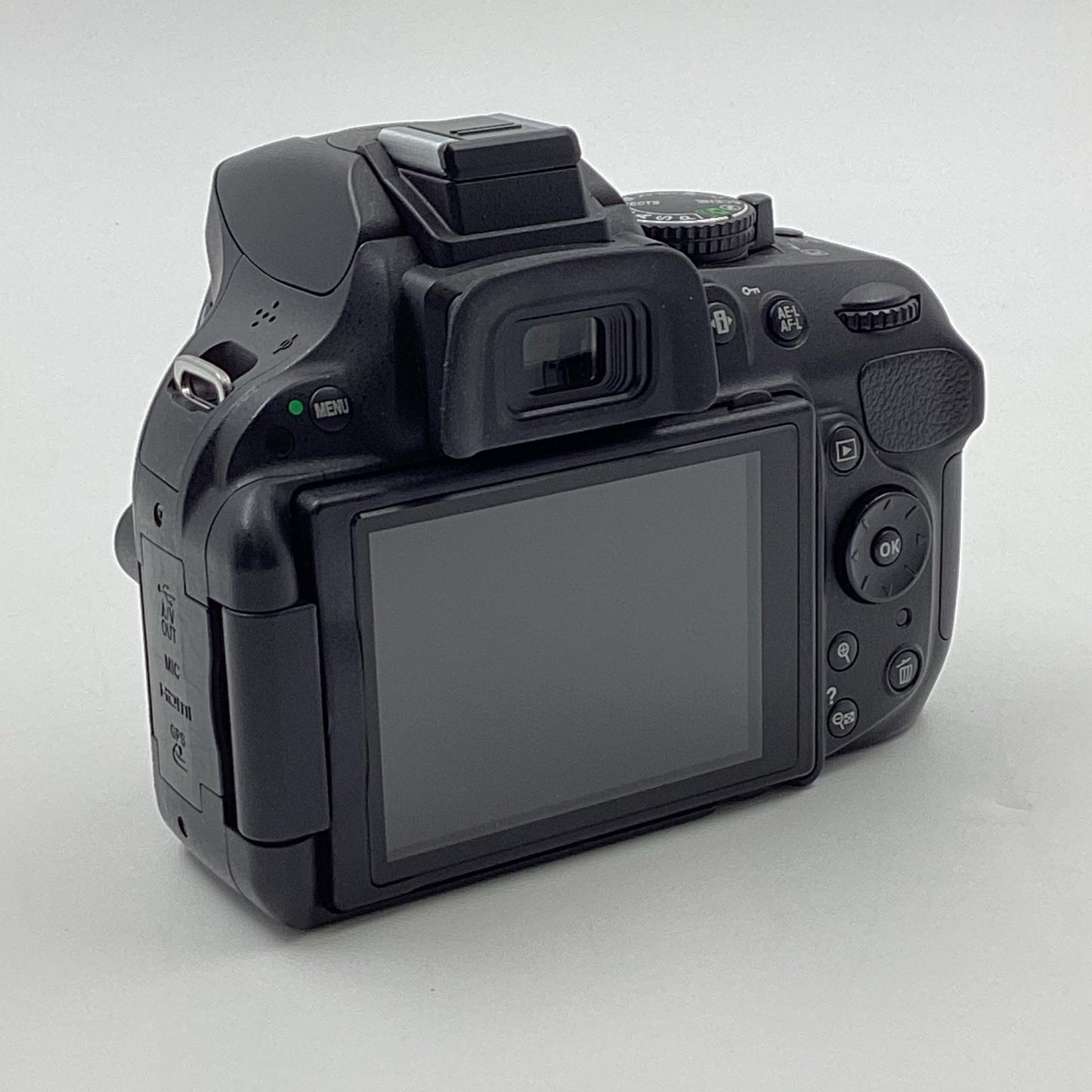 【全額返金保証】【最速発送】Nikon デジタル一眼 D5200 ボディ ブラック 動作確認済
