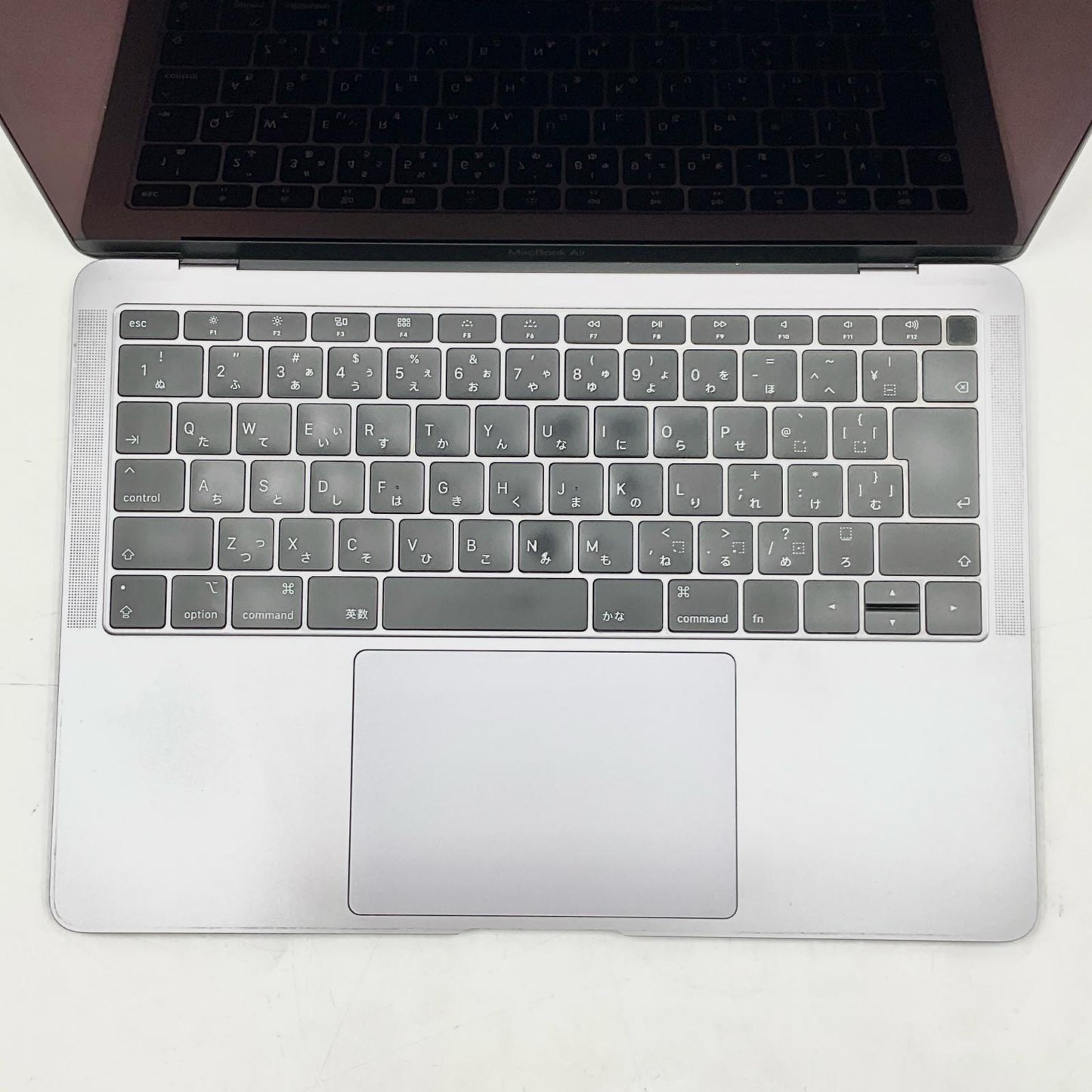 【全額返金保証】【最速発送】Apple MacBook Air 13.3インチ 2018 1.6 GHz デュアルコア　Intel Core i5 8GB SSD 256GB スペースグレイ 80.2% 動作確認済