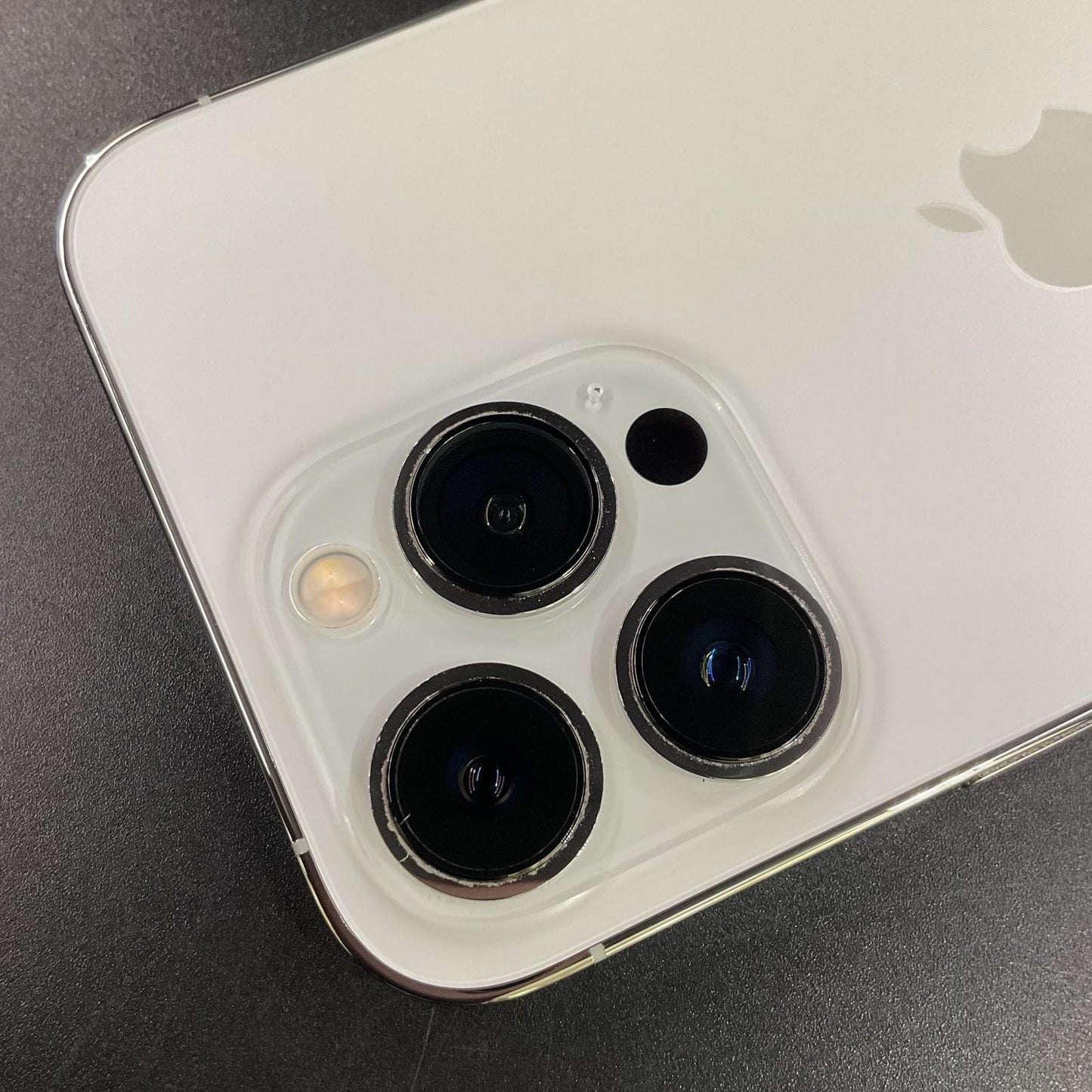 【全額返金保証】【最速発送】Apple iPhone iPhone 13 Pro 256GB シルバー SIMフリー 動作確認済 79%
