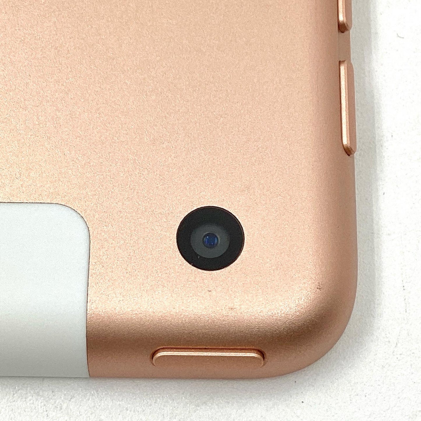【全額返金保証】【最速発送】Apple iPad iPad 10.2インチ 第8世代 32GB ゴールド WiFi+Cellular docomo 白ロム 美品 動作確認済
