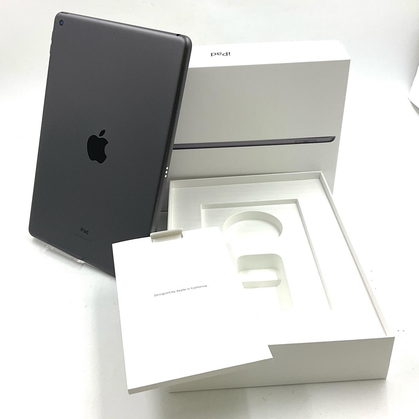 【全額返金保証】【最速発送】Apple iPad iPad 10.2インチ 第9世代 64GB スペースグレイ Wi-Fi 超美品 動作確認済