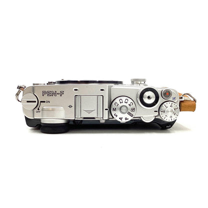 【全額返金保証】【最速発送】OLYMPUS デジタル一眼 PEN-F ボディ シルバー 美品 動作確認済