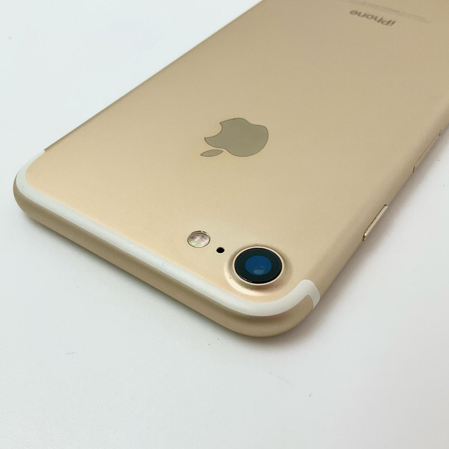 【全額返金保証】【最速発送】Apple iPhone iPhone 7 128GB ゴールド docomo 白ロム 動作確認済 79%