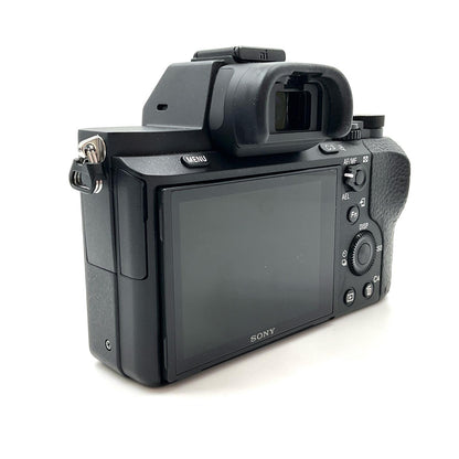 【全額返金保証】【最速発送】Sony デジタル一眼 α7 II ILCE-7M2 ボディ ブラック 動作確認済