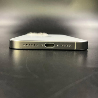 【全額返金保証】【最速発送】Apple iPhone iPhone Pro Max 15 Pro Max 256GB ホワイト Softbank 美品 動作確認済 85%