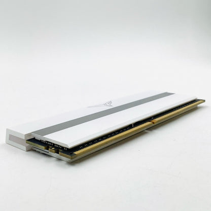 【全額返金保証】【最速発送】TEAMGROUP メモリ T-Force XTREEM ARGB DDR 16GB (8x2GB) 3200MHzホワイト TF13D48G3200HC16CBK 美品 動作確認済