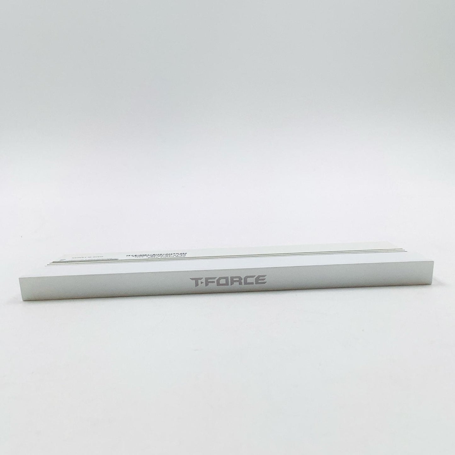 【全額返金保証】【最速発送】TEAMGROUP メモリ T-Force XTREEM ARGB DDR 16GB (8x2GB) 3200MHzホワイト TF13D48G3200HC16CBK 美品 動作確認済