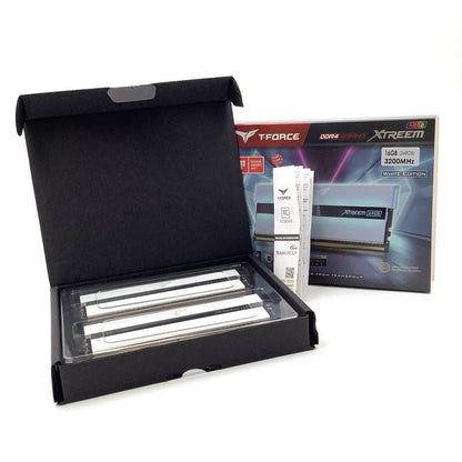 【全額返金保証】【最速発送】TEAMGROUP メモリ T-Force XTREEM ARGB DDR 16GB (8x2GB) 3200MHzホワイト TF13D48G3200HC16CBK 美品 動作確認済