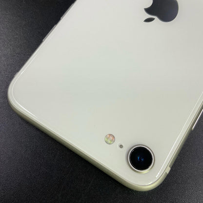 【全額返金保証】【最速発送】Apple iPhone iPhone SE（第3世代） 128GB スターライト SIMフリー 動作確認済 83%