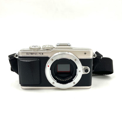 【全額返金保証】【最速発送】OLYMPUS デジタル一眼 PEN Lite E-PL7 EZダブルズームキット シルバー 美品 動作確認済