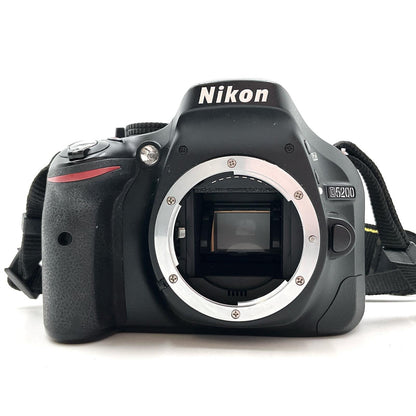 【最速発送】Nikon デジタル一眼 D5200 ボディ ブラック【難有】