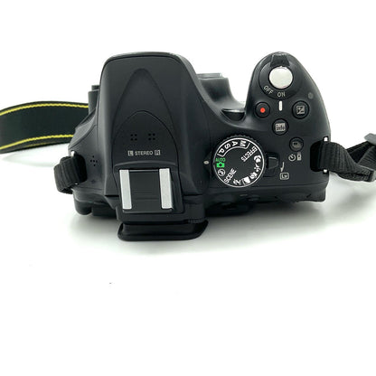 【最速発送】Nikon デジタル一眼 D5200 ボディ ブラック【難有】