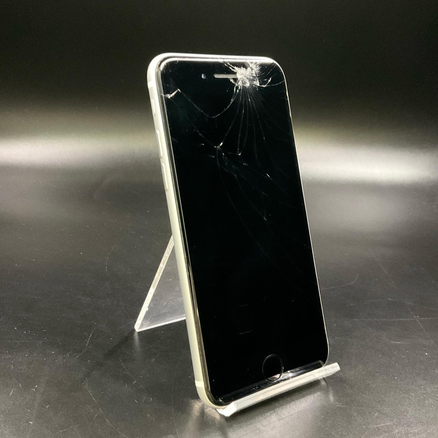 【最速発送】Apple iPhone iPhone SE（第2世代） 64GB ホワイト SIMフリー 白ロム【難有】 83.5%