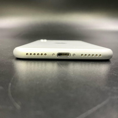 【最速発送】Apple iPhone iPhone SE（第2世代） 64GB ホワイト SIMフリー 白ロム【難有】 83.5%