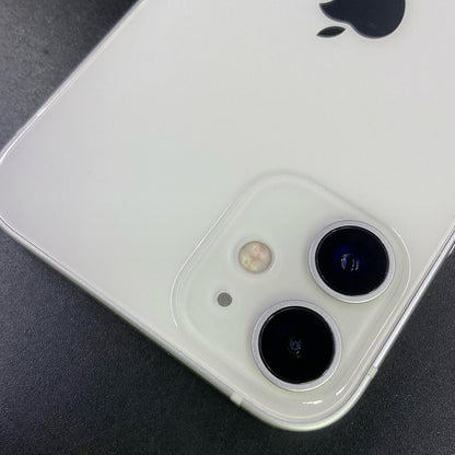 【全額返金保証】【最速発送】Apple iPhone iPhone 12 mini 64GB ホワイト docomo 白ロム 動作確認済 86%