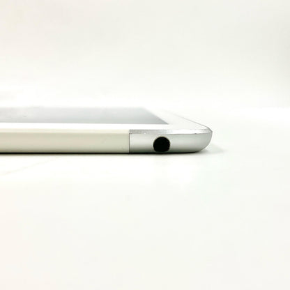 【全額返金保証】【最速発送】Apple iPad Air 9.7インチ 第2世代 16GB シルバー WiFi+Cellular docomo 白ロム 動作確認済