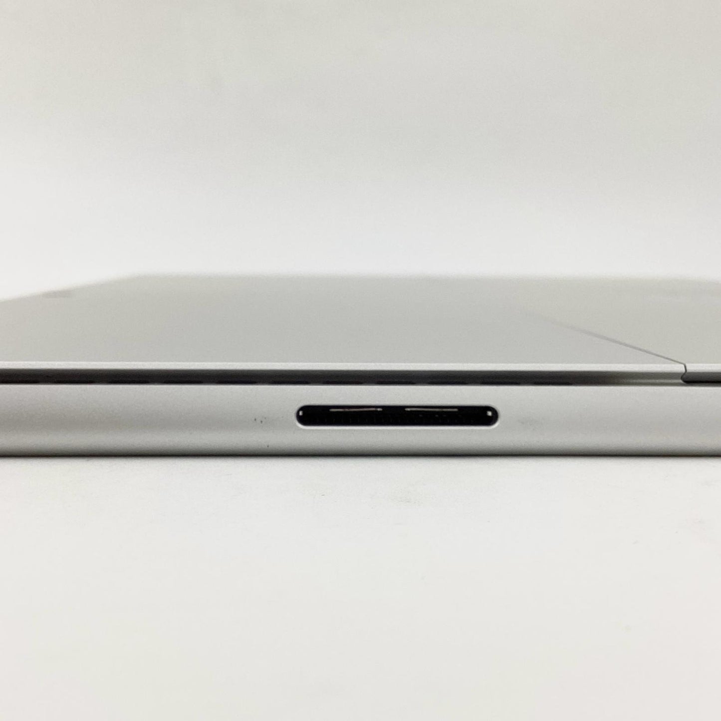 【全額返金保証】【最速発送】Microsoft Surface Pro 9 2038 12th Gen Intel(R) Core(TM) i5-1245U 2.50 GHz 8GB M.2 SSD 256GB 100% 動作確認済