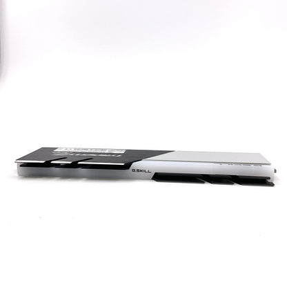 【全額返金保証】【最速発送】G.Skill メモリ DDR4 PC4-28800 16GB 2枚組 F4-3600C16D-32GTZNC  美品 動作確認済