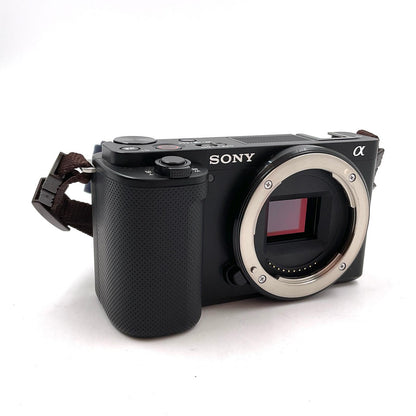【全額返金保証】【最速発送】Sony デジタル一眼 VLOGCAM ZV-E10L パワーズームレンズキット ブラック 美品 動作確認済
